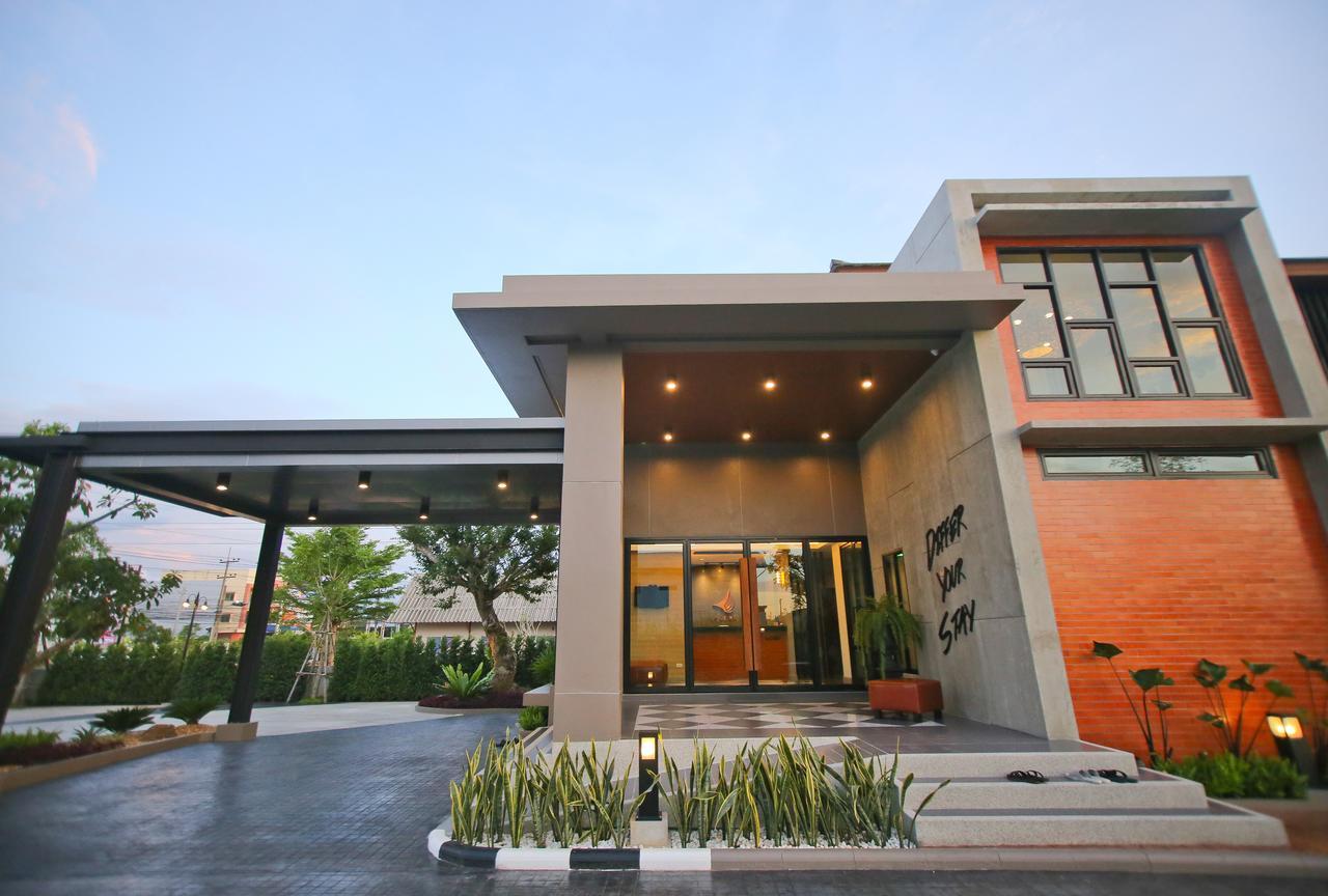 Bunprasop Garden Hotel 나콘시탐마랏 외부 사진