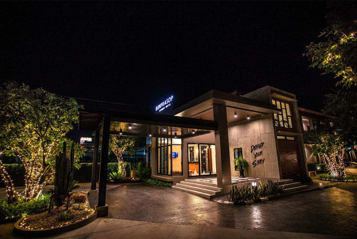 Bunprasop Garden Hotel 나콘시탐마랏 외부 사진