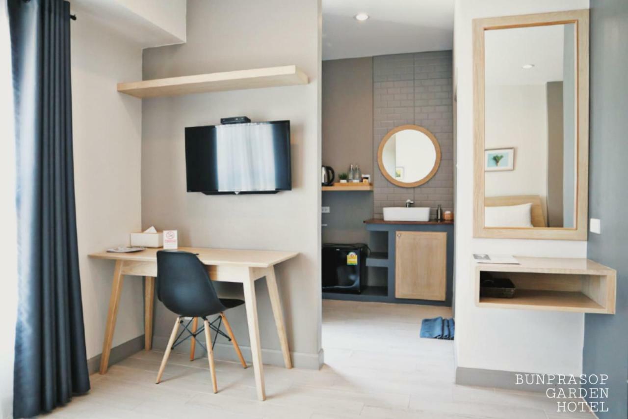 Bunprasop Garden Hotel 나콘시탐마랏 외부 사진